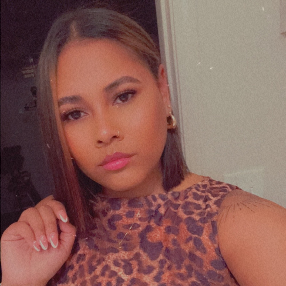 Meet your Posher, Jazmine